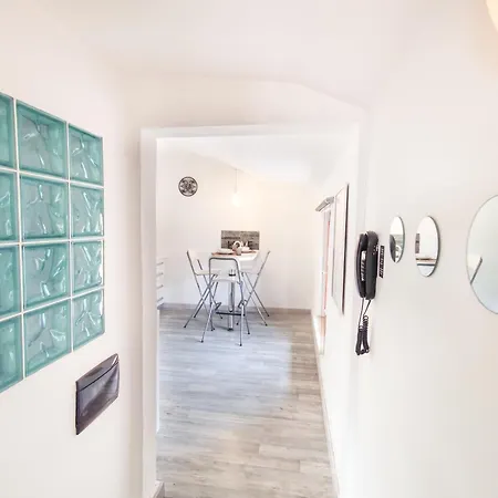 Balilla Centro Private Room&apartments Mansarda 7