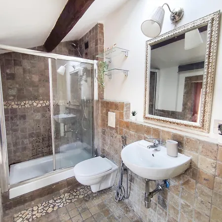 Apartment Balilla Centro Private Room&apartments Mansarda 7 San Benedetto del Tronto