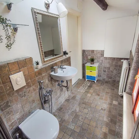 Balilla Centro Private Room&apartments Mansarda 7 * San Benedetto del Tronto